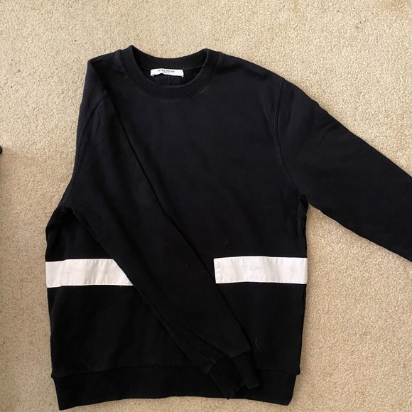GIVENCHY Crewneck sweater - Picture 1 of 4